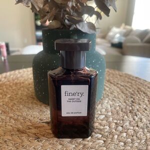 Finery Sweet on the Outside Eau de Parfum